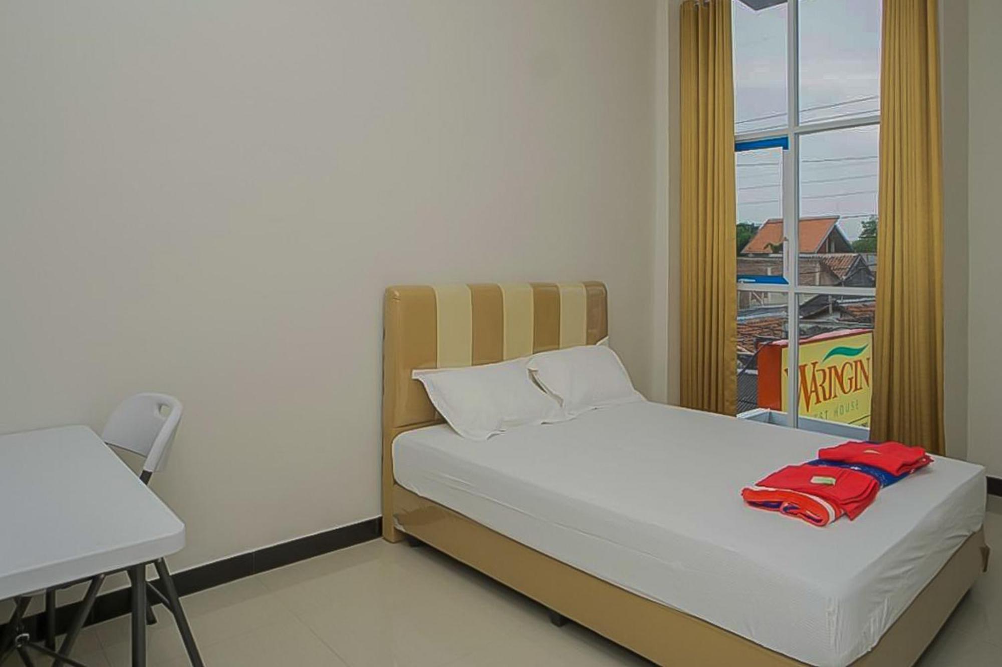 Waringin Guest House Tegal Mitra Reddoorz Eksteriør bilde